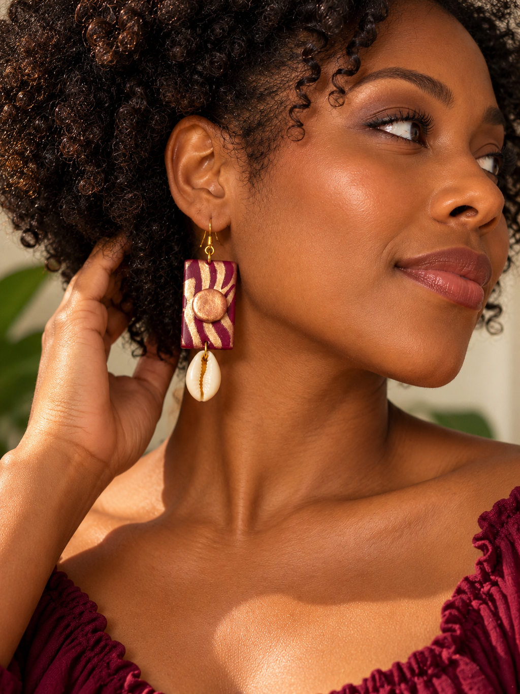 Boucles d’oreilles Cauri, Bordeaux et Or